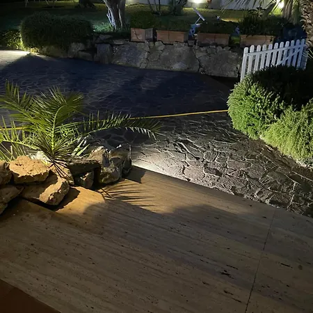 Di Lusso Con Piscina Villa