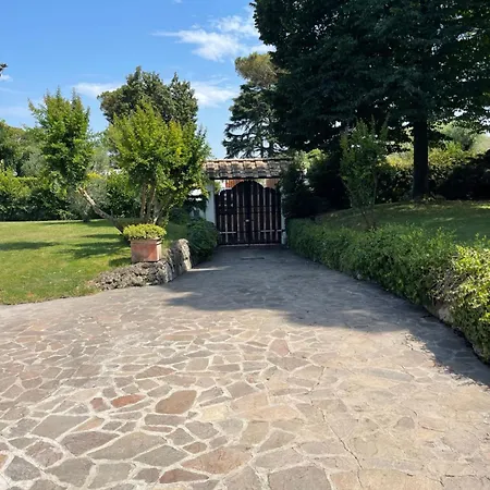 Di Lusso Con Piscina Roma